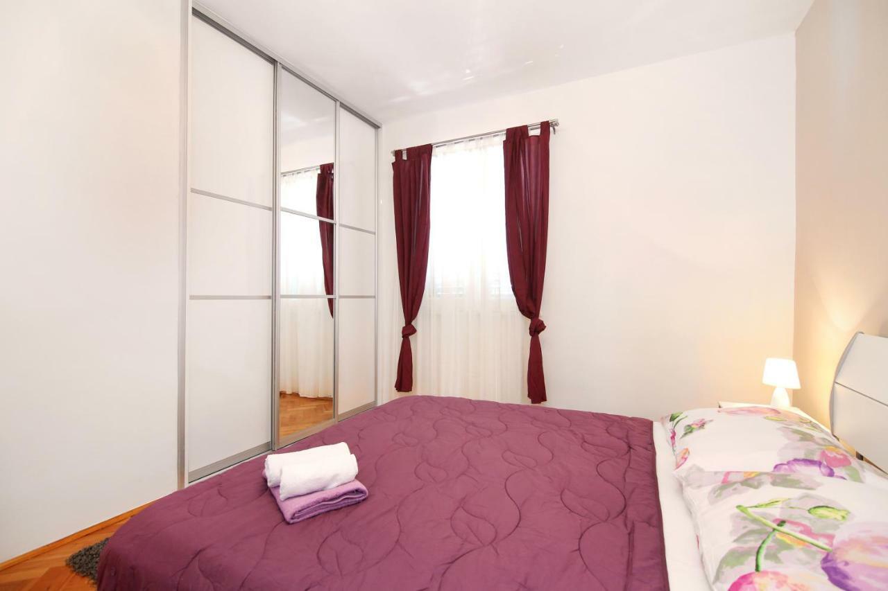 Luxury House With Pool Holiday home *